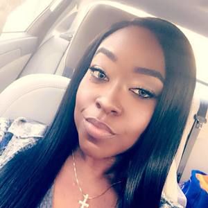 Meet your Posher, Nora